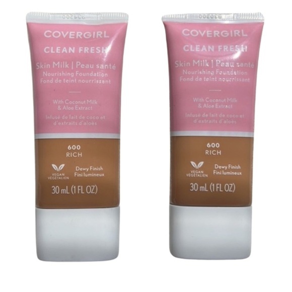 Natural Look COVERGIRL Clean Fresh Skin Milk Foundation in Rich Shade Pack‎ of 2 - Picture 1 of 3